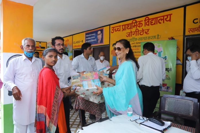 BL Agro Distributes Nutrition Kits To The Poor in Jogither, Bareilly2