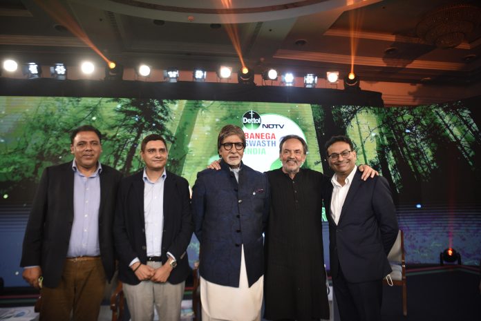 Dettol Banega Swasth India campaign aims to triple its Social Impact by 2026 L-R - Gaurav Jain, Ravi Bhatnagar, Amitabh Bachchan, Prannoy Roy, Laxman Narasimhan (2)