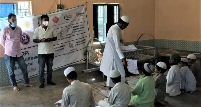 Piramal Foundation campaigns to dispel vaccine hesitancy - Faithleader support vaccine hesitancy, Dumka Sadar