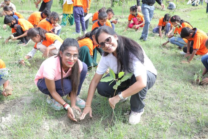 HCLFoundation plants 47,000+ saplings across India to support a sustainable planet1